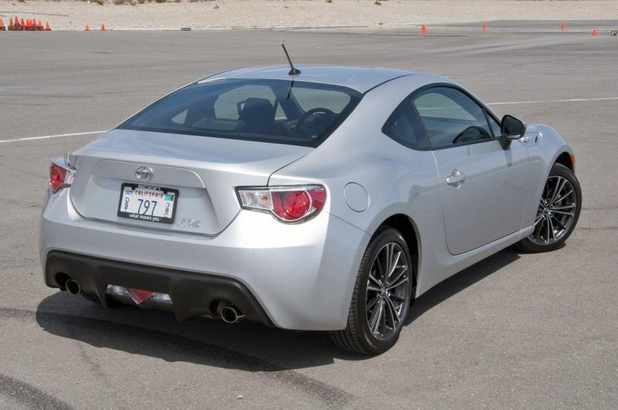  Scion FR-S 2013 года  (фото 2 из 192)